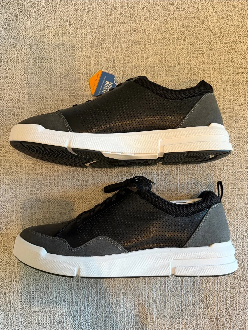 Nunn Bush Men’s Kore City Rally Black and White Low-Top Sneakers NWT